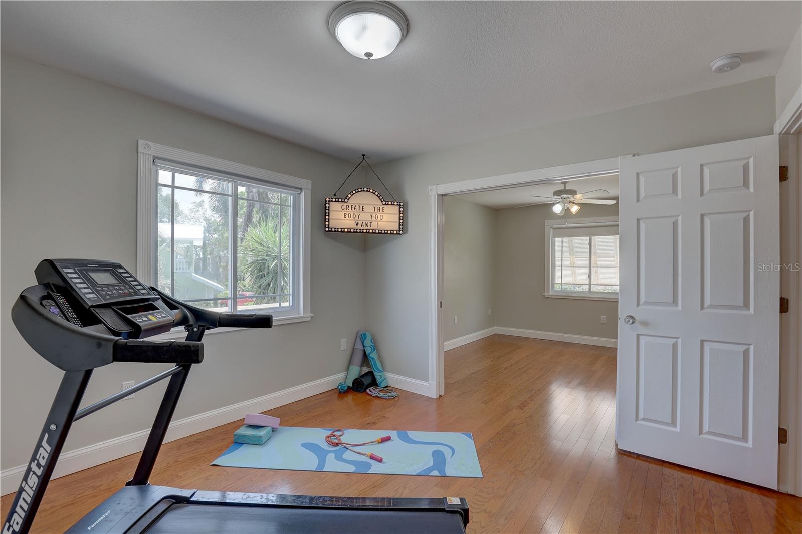 Image 34 of 56 For 7600 Drew Oak Drive