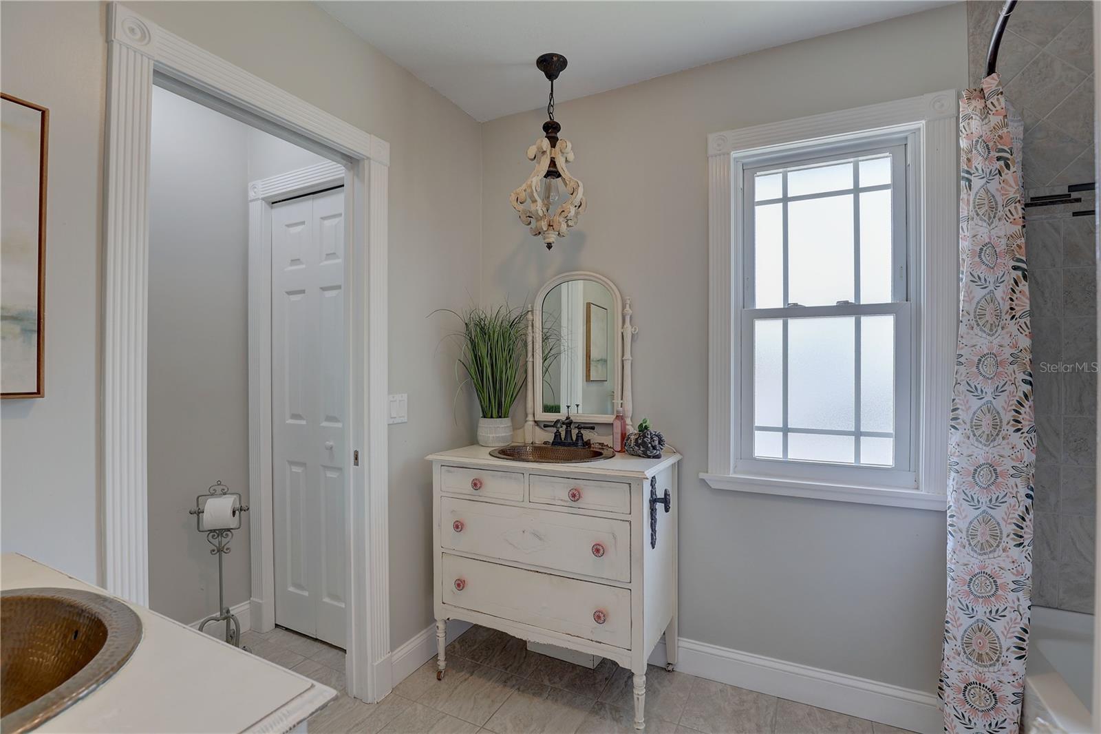 Image 39 of 56 For 7600 Drew Oak Drive