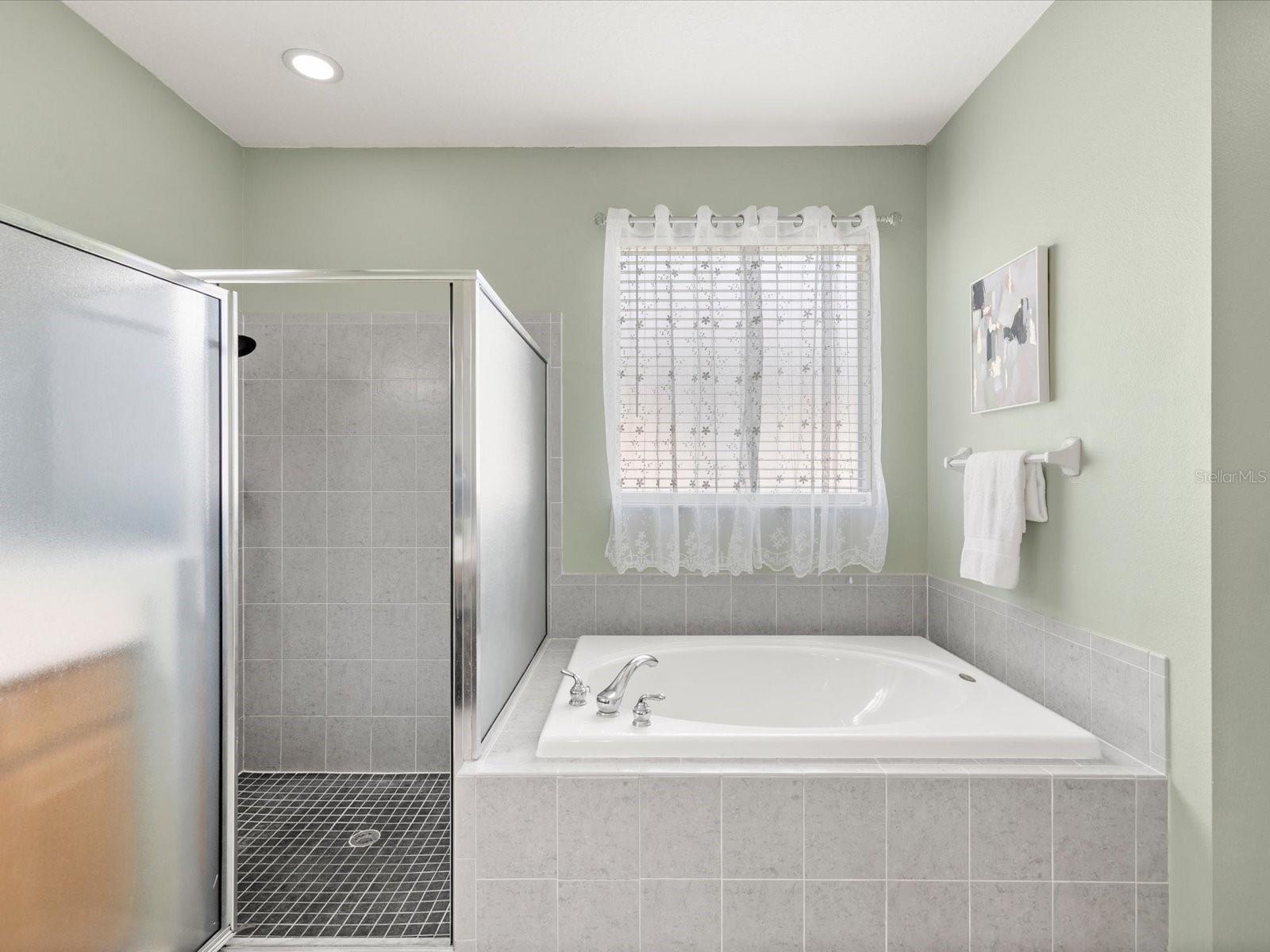 Image 25 of 55 For 7935 Calindra Court