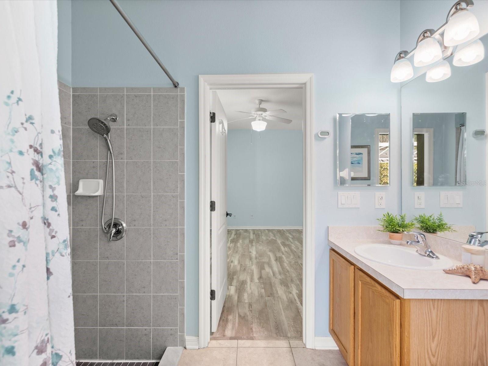 Image 32 of 55 For 7935 Calindra Court