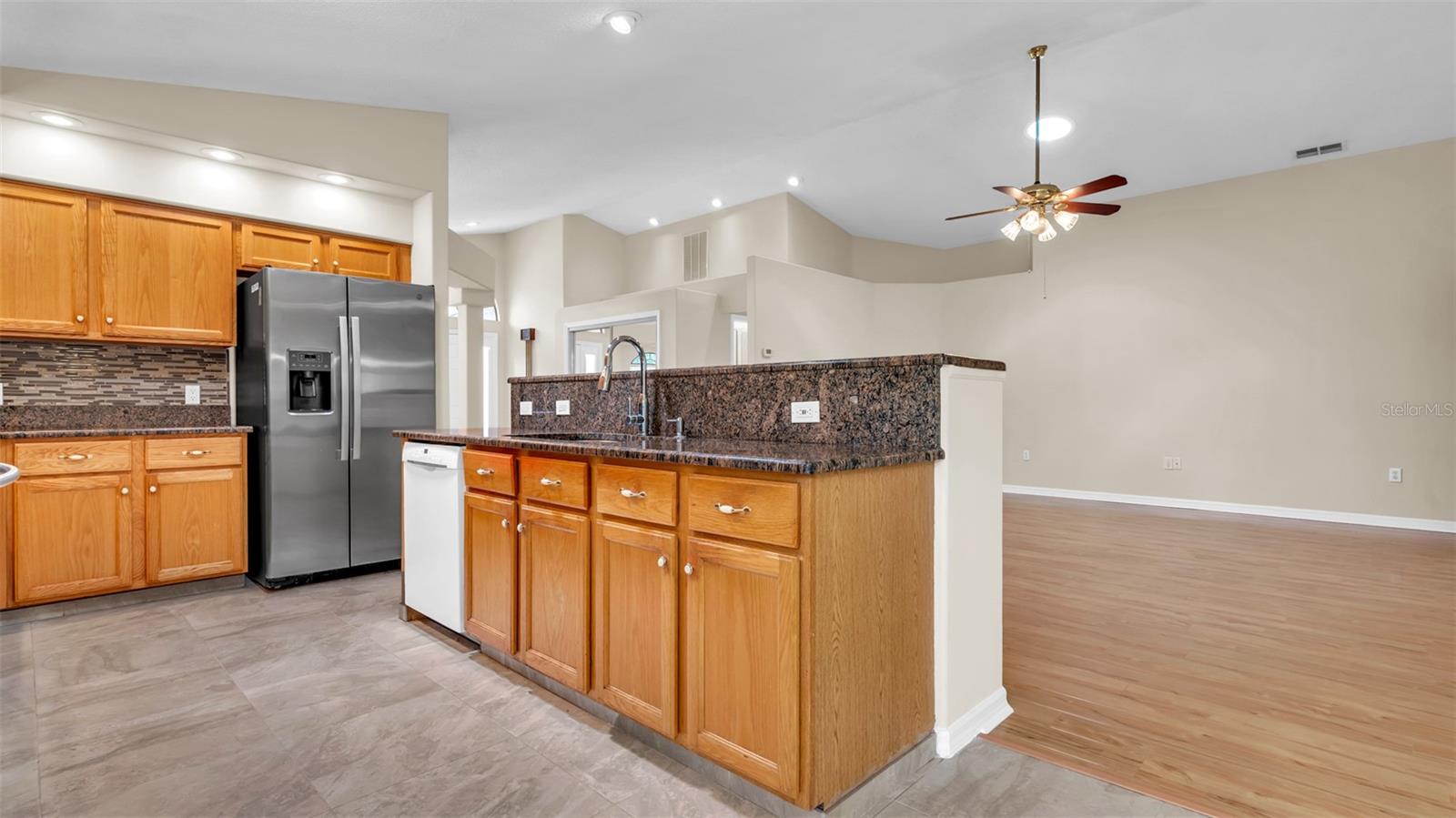 Image 10 of 53 For 9735 Conservation Drive