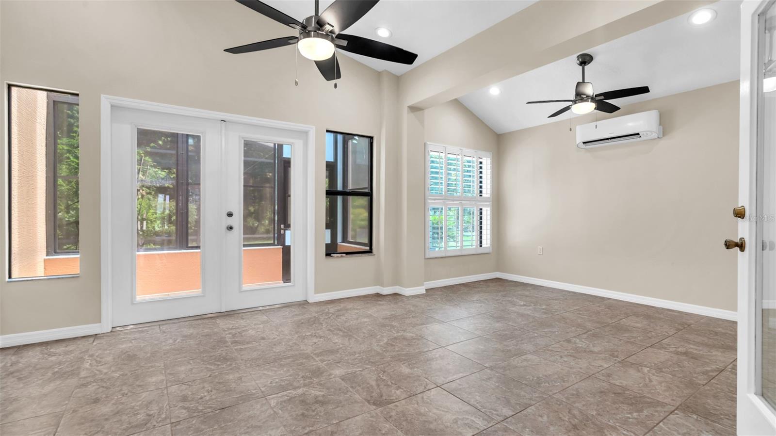 Image 12 of 53 For 9735 Conservation Drive