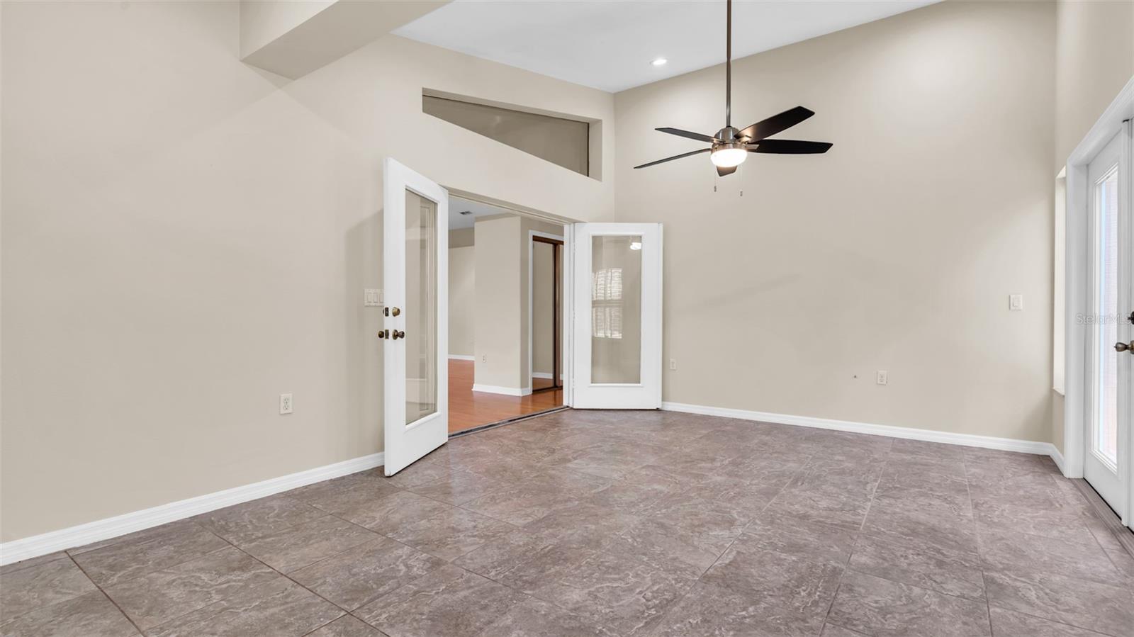 Image 14 of 53 For 9735 Conservation Drive