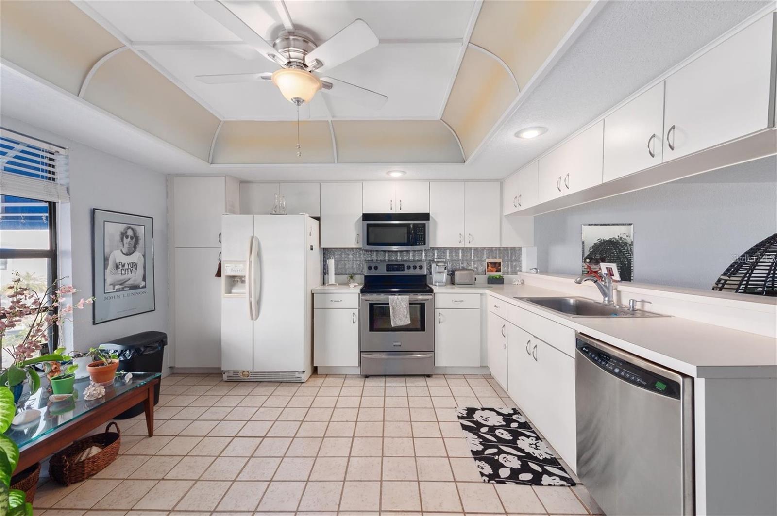 Image 43 of 45 For 745 Pinellas Bayway S 206