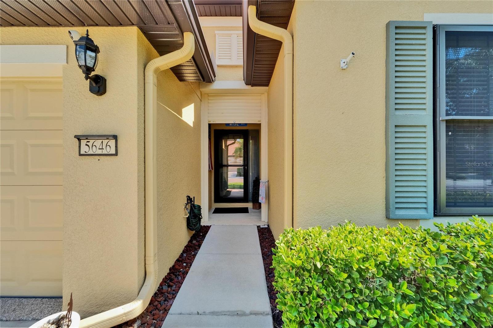Image 10 of 91 For 5646 Sunset Falls Drive