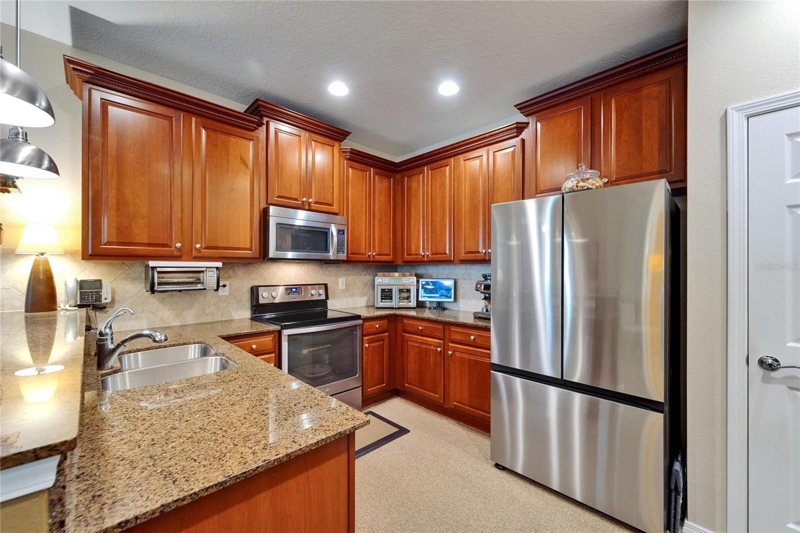 Image 15 of 91 For 5646 Sunset Falls Drive