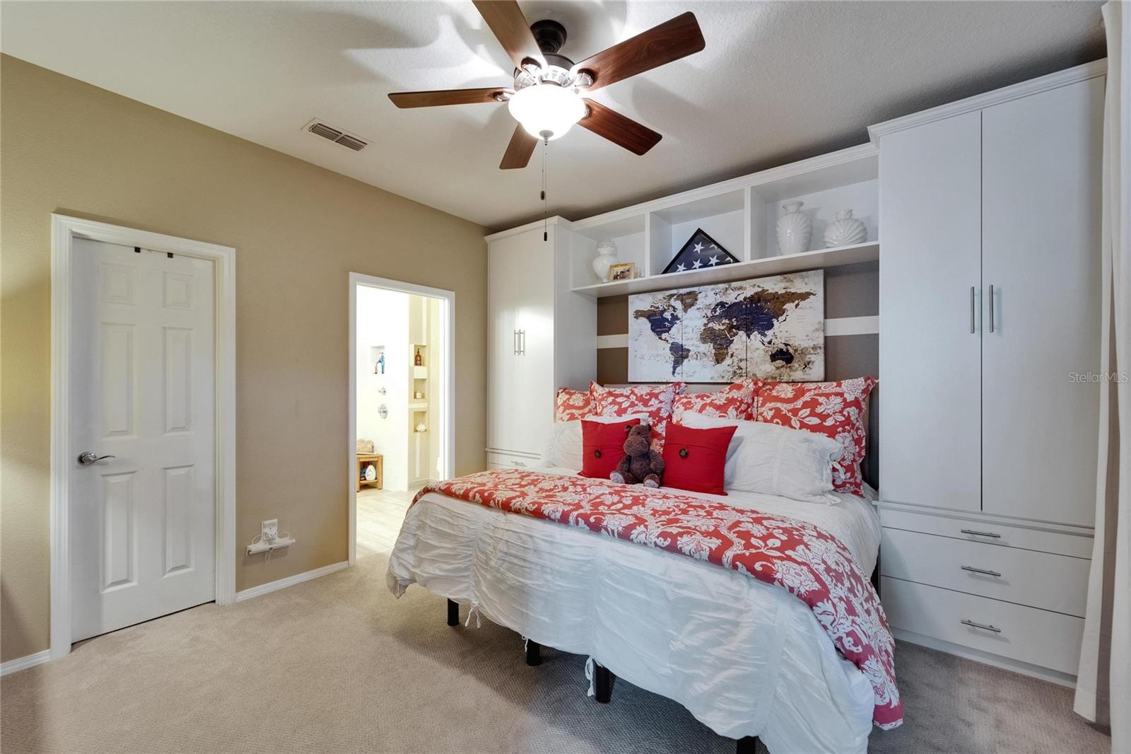 Image 33 of 91 For 5646 Sunset Falls Drive