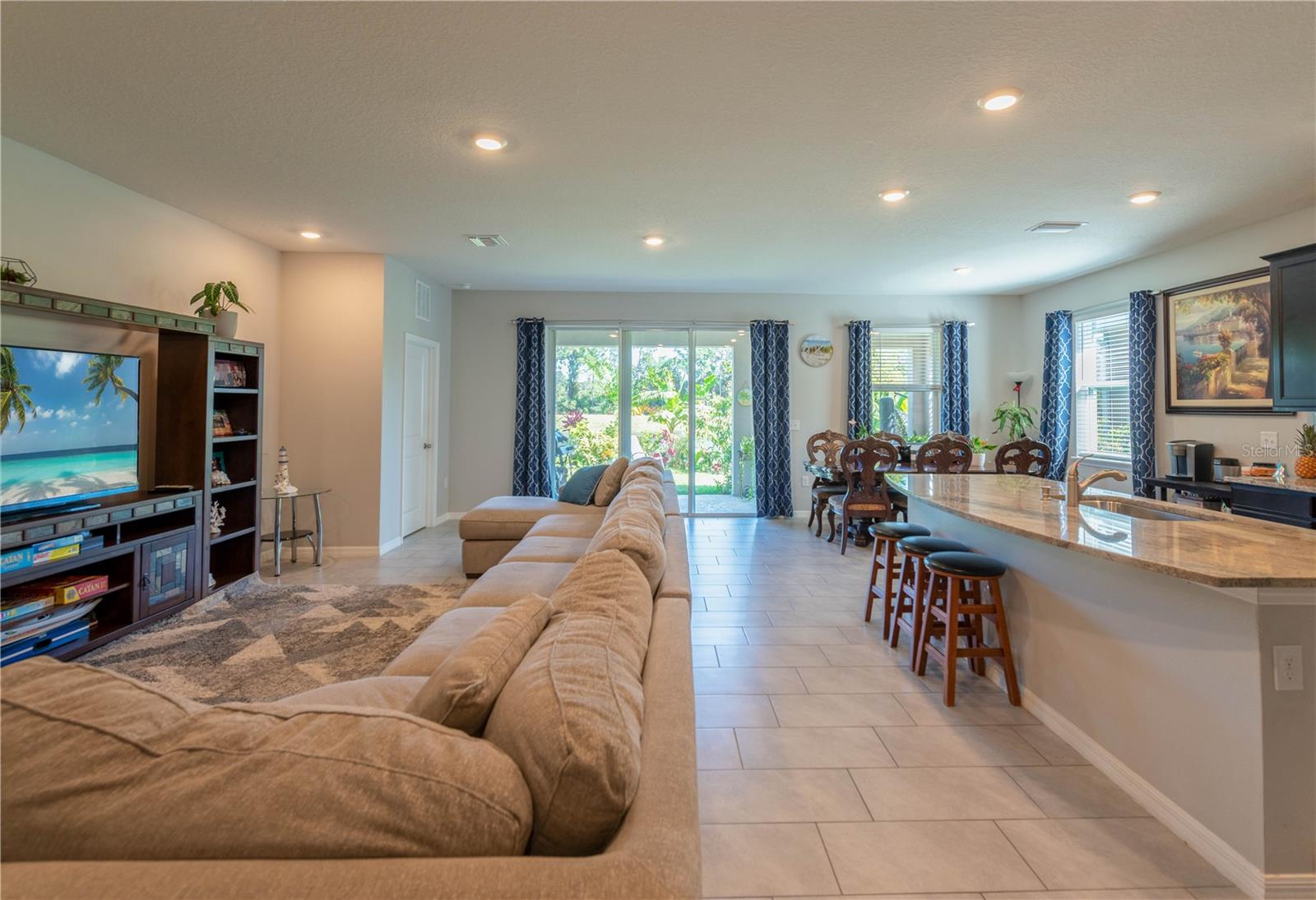 Image 10 of 41 For 2247 Midnight Pearl Drive