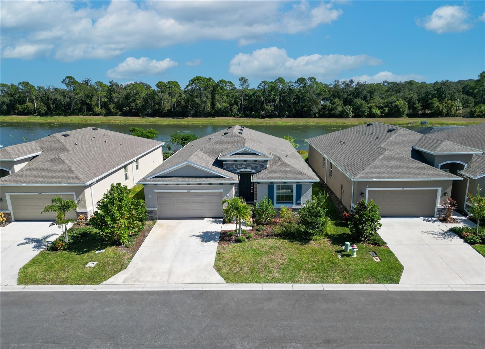 Image 2 of 41 For 2247 Midnight Pearl Drive