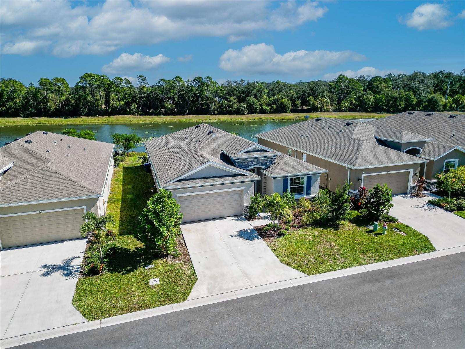 Image 4 of 41 For 2247 Midnight Pearl Drive