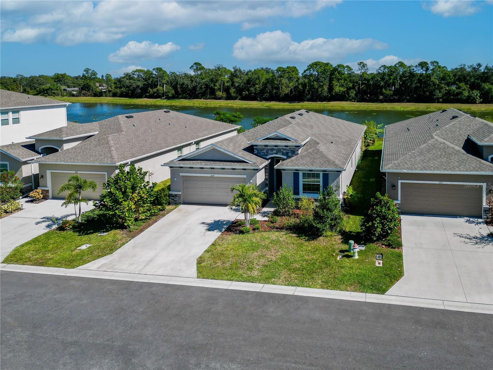 Image 6 of 41 For 2247 Midnight Pearl Drive