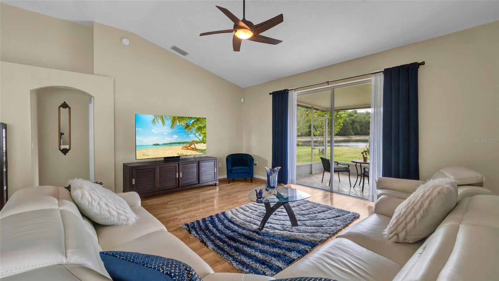 Image 8 of 39 For 29753 Birds Eye Drive