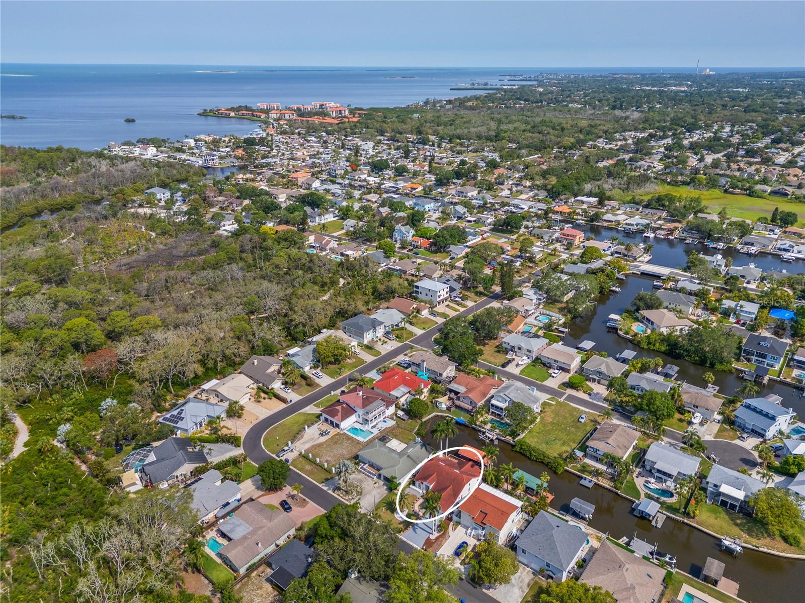 Listing photo id 14 for 77 Gulfwinds Drive