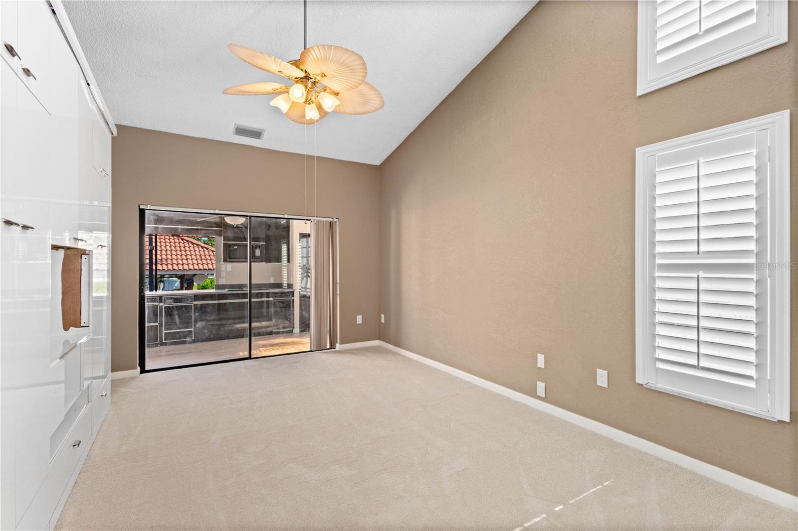 Listing photo id 3 for 77 Gulfwinds Drive
