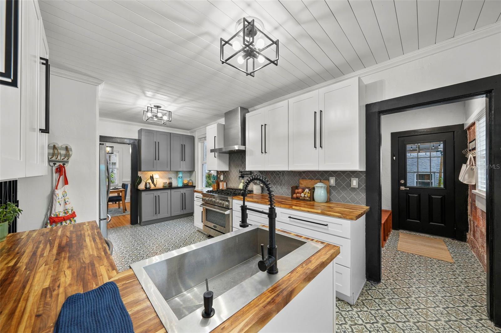 Image 36 of 100 For 6251 4th Avenue S