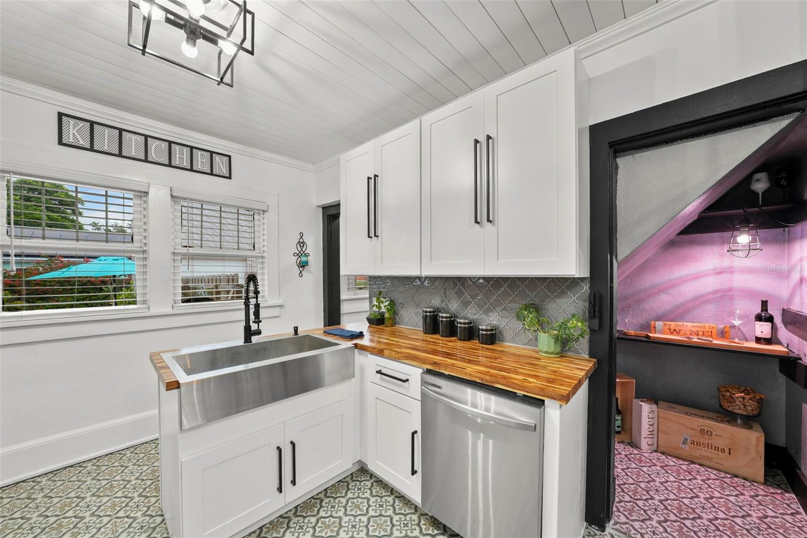 Image 37 of 100 For 6251 4th Avenue S