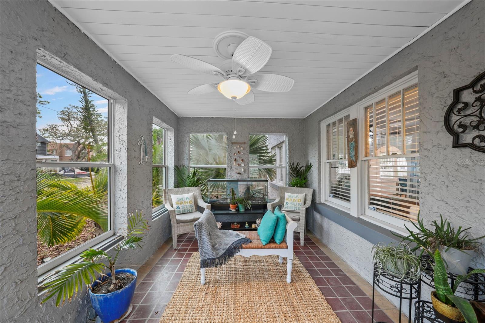 Image 6 of 100 For 6251 4th Avenue S