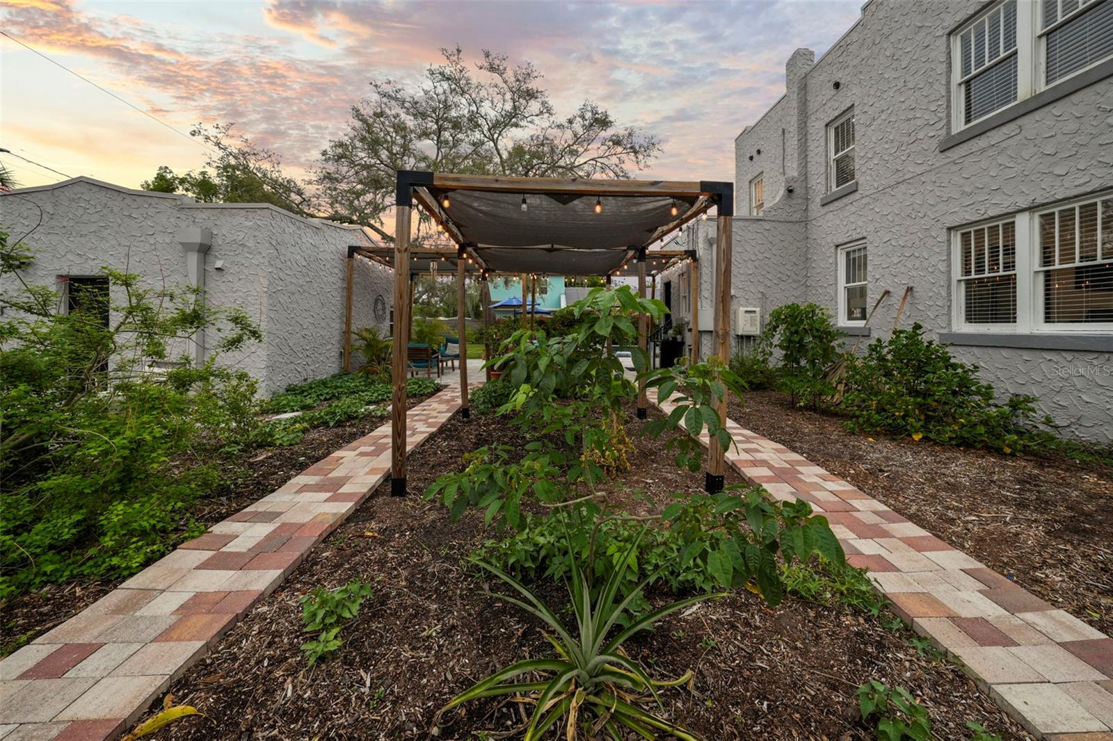 Image 78 of 100 For 6251 4th Avenue S