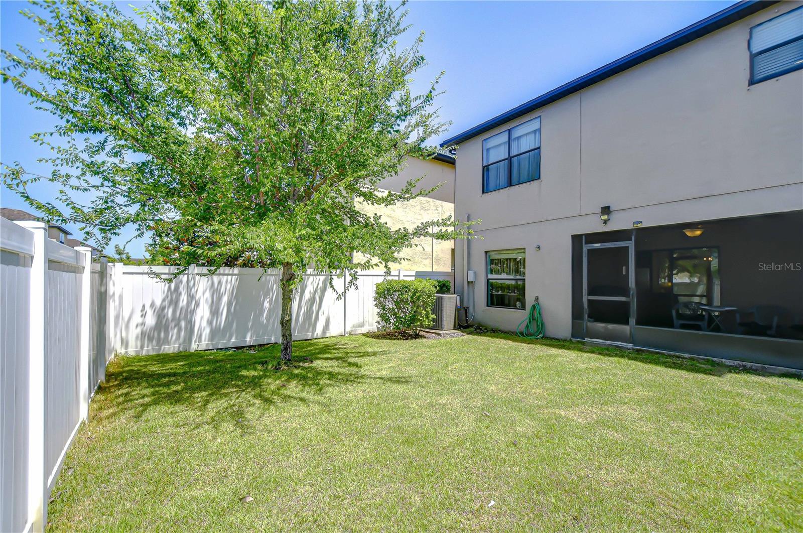 Listing photo id 20 for 2723 Garden Falls Drive