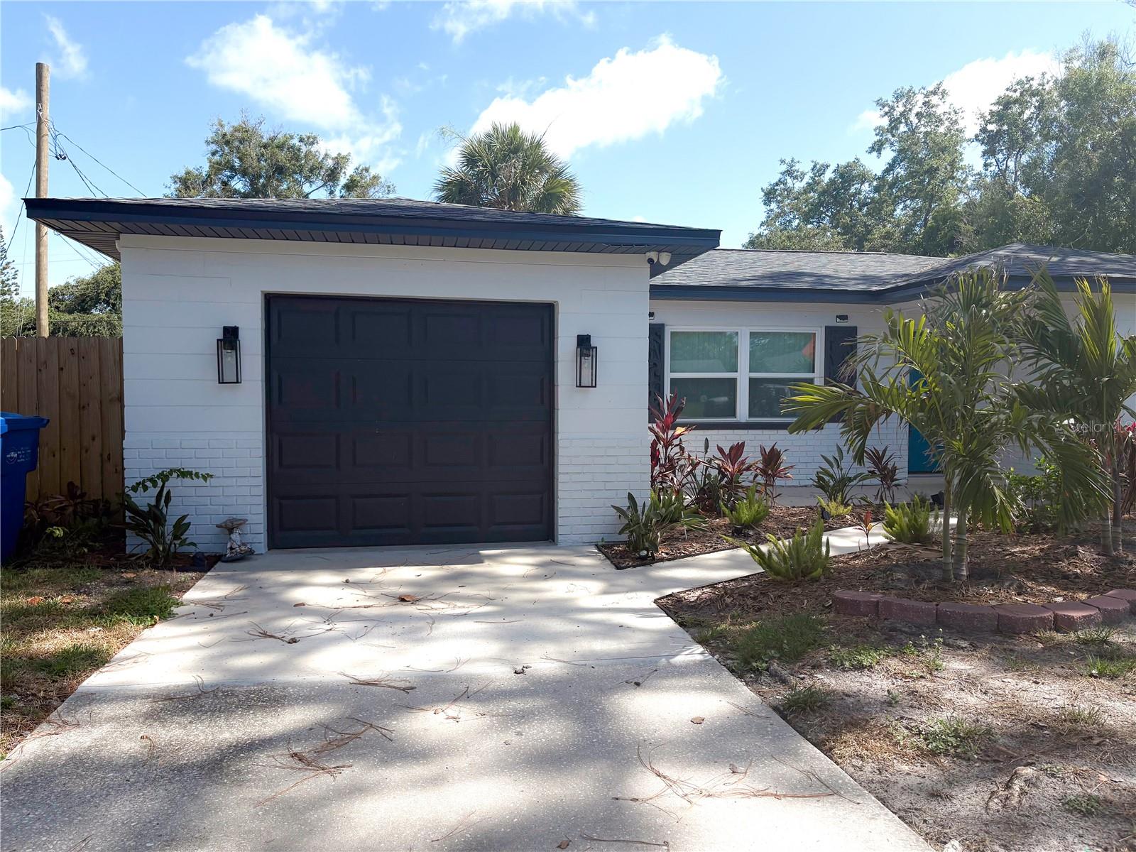 Image 3 of 26 For 3054 Adrian Avenue