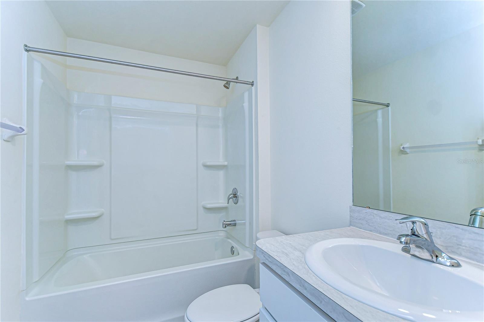 Image 10 of 28 For 38255 Sonnet Landing Avenue