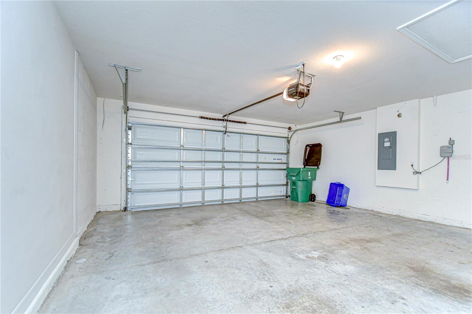 Image 24 of 28 For 38255 Sonnet Landing Avenue