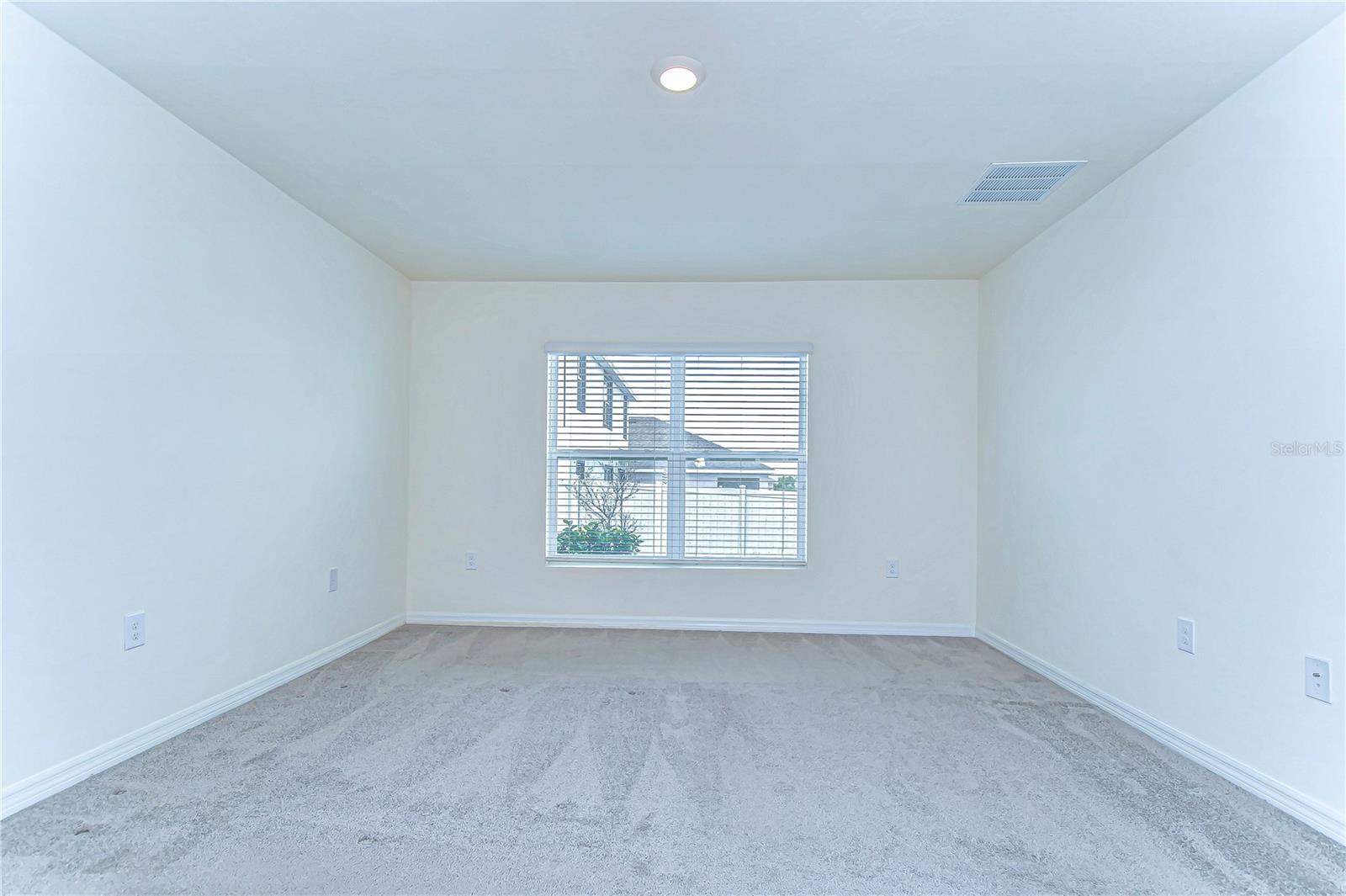 Image 4 of 28 For 38255 Sonnet Landing Avenue