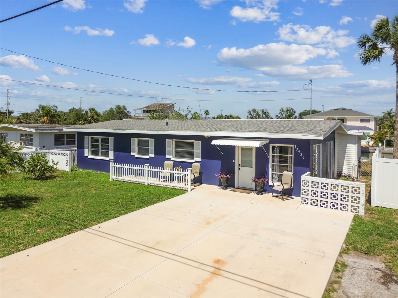 Listing photo id 46 for 13920 Berkowitz Avenue