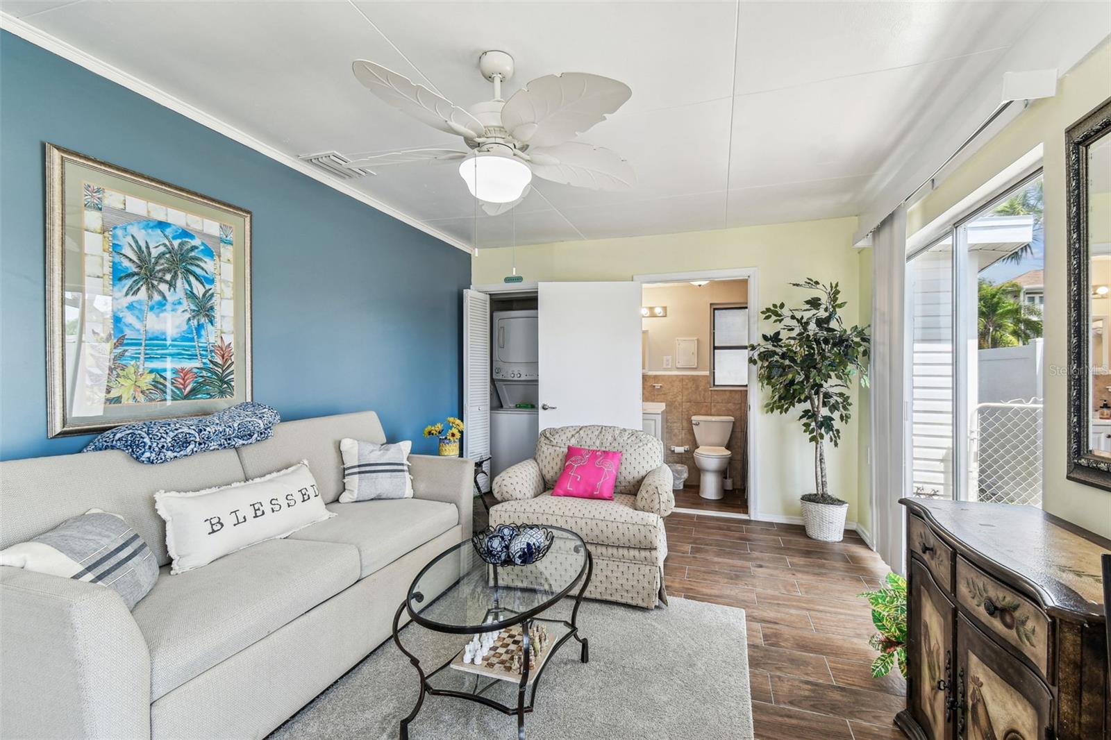 Listing photo id 6 for 13920 Berkowitz Avenue