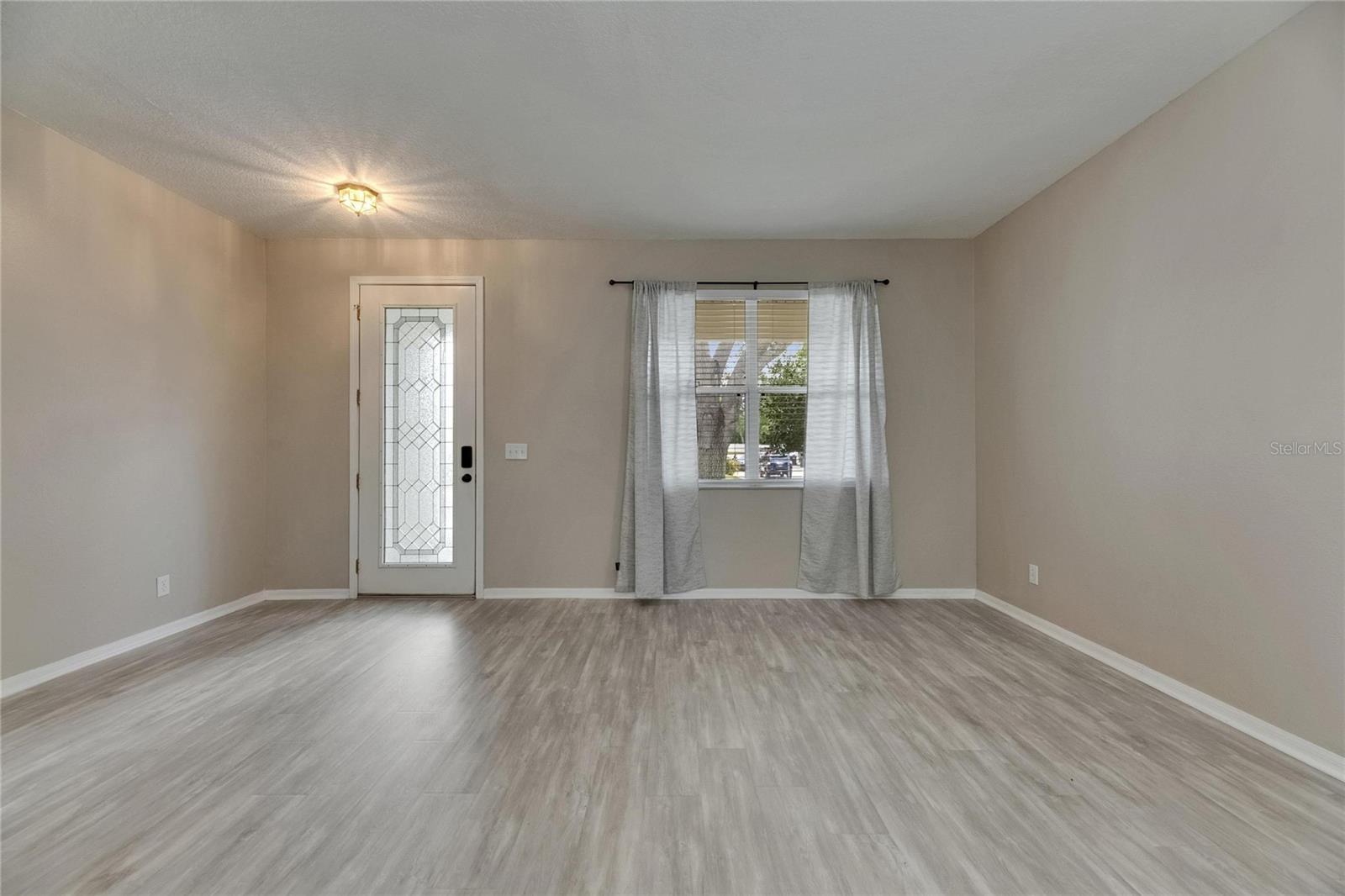 Image 17 of 82 For 7013 Early Gold Lane