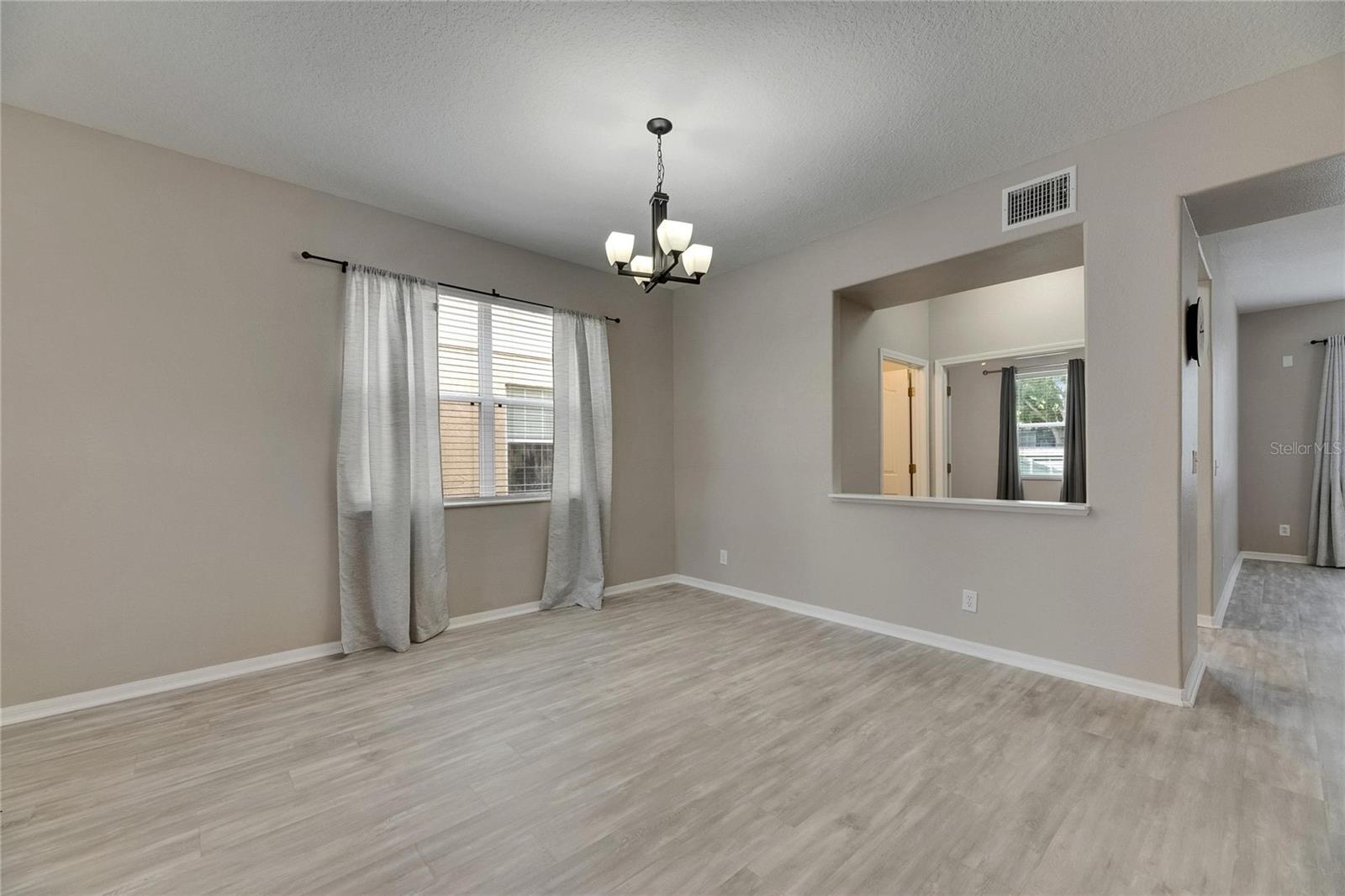 Image 21 of 82 For 7013 Early Gold Lane