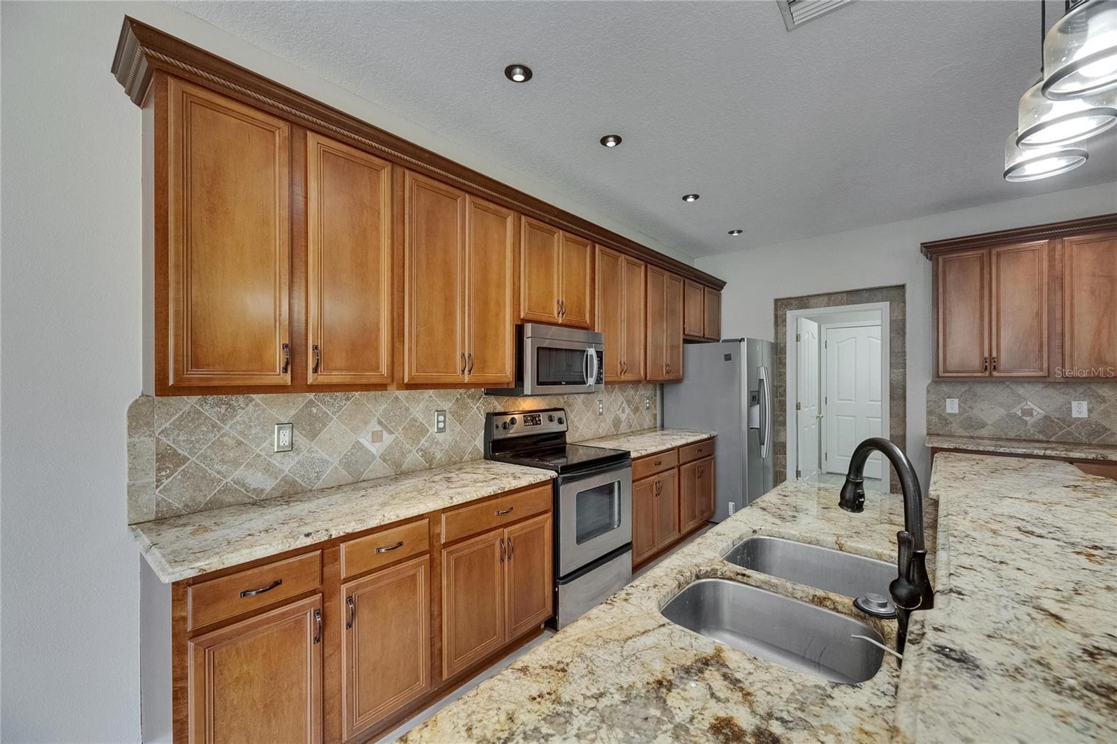 Image 31 of 82 For 7013 Early Gold Lane
