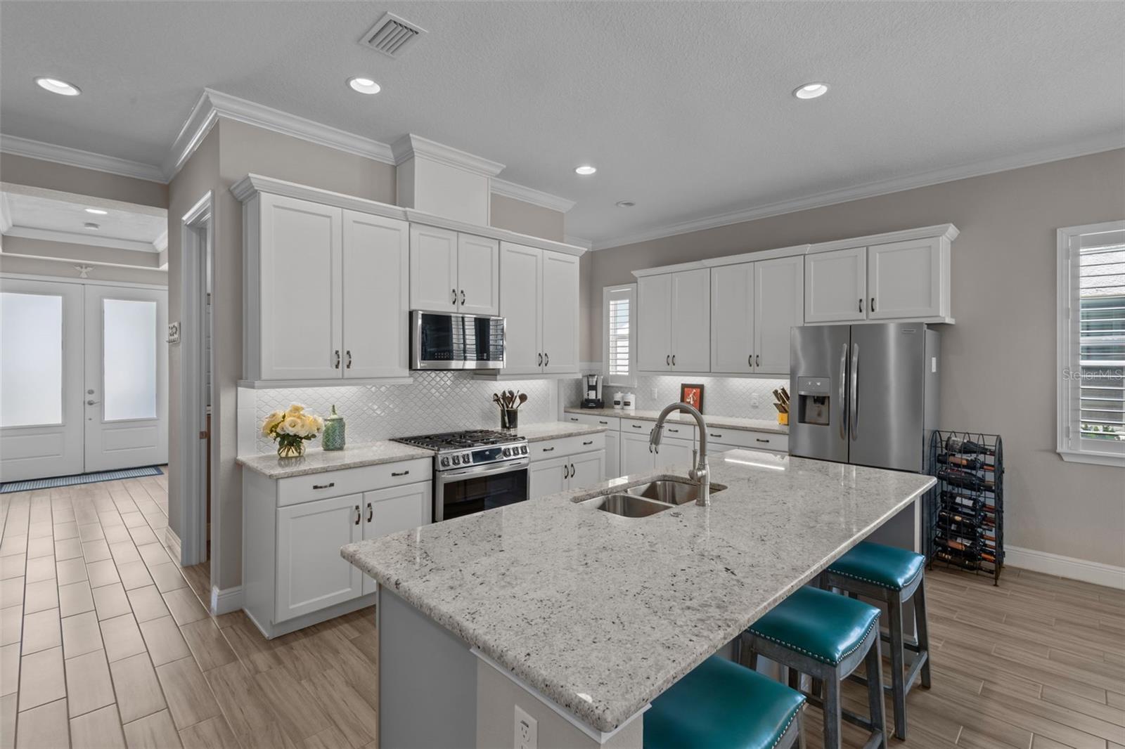 Listing photo id 12 for 3161 Satilla Loop