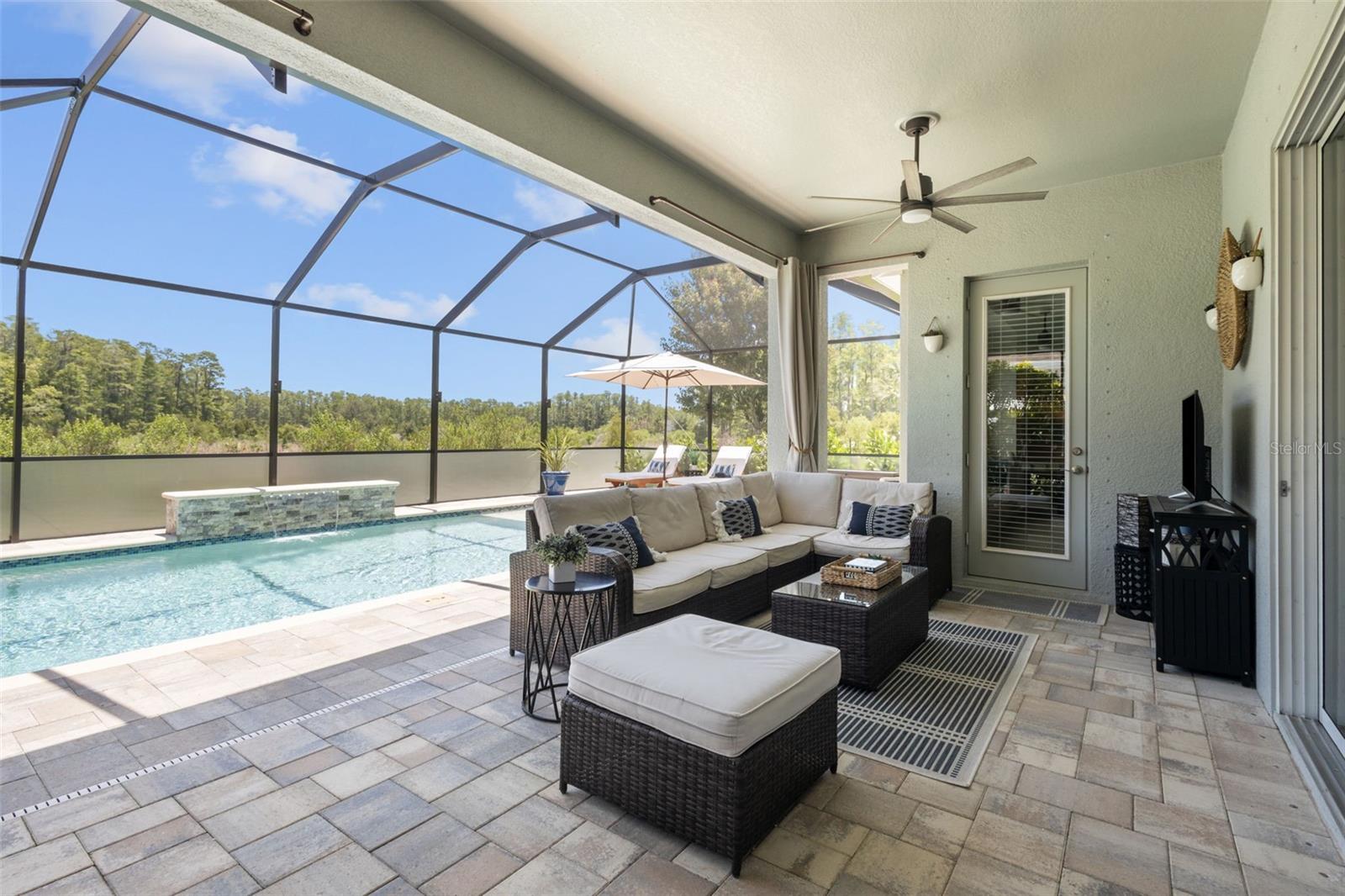 Listing photo id 25 for 3161 Satilla Loop