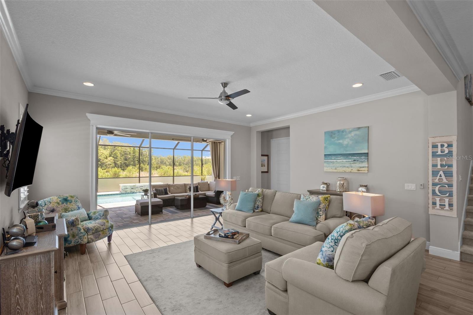 Listing photo id 1 for 3161 Satilla Loop