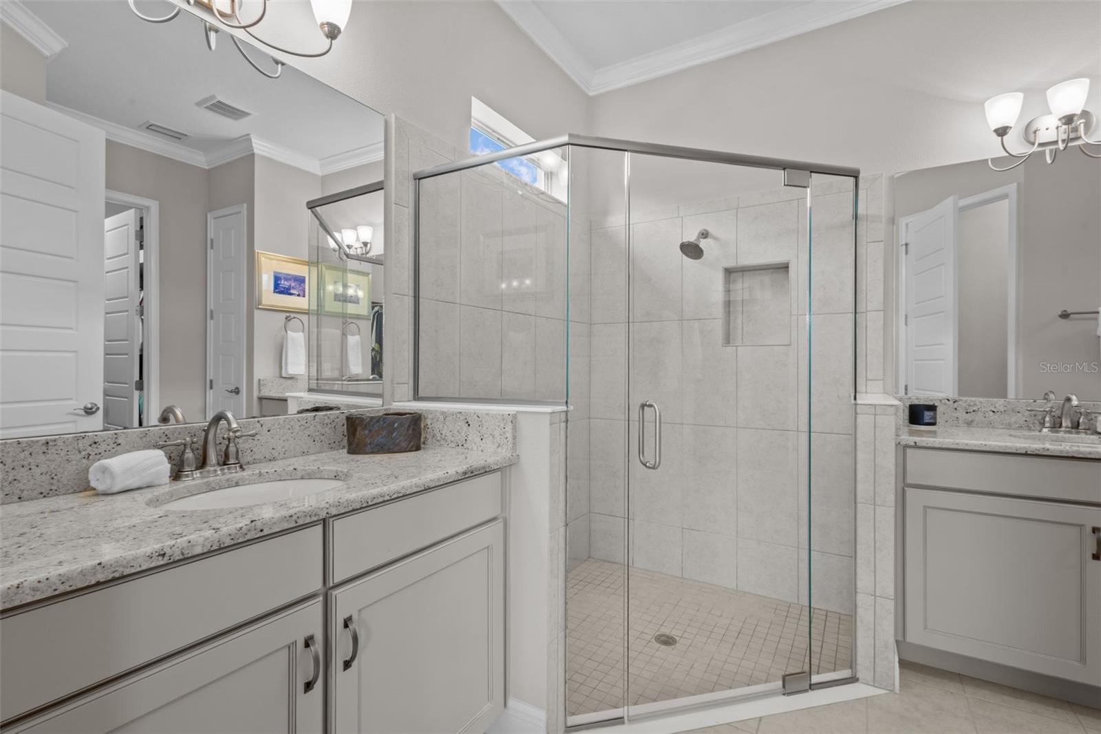 Listing photo id 4 for 3161 Satilla Loop