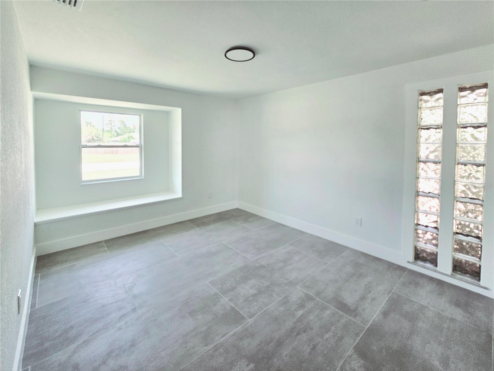 Image 30 of 55 For 20295 Lorenzo Avenue