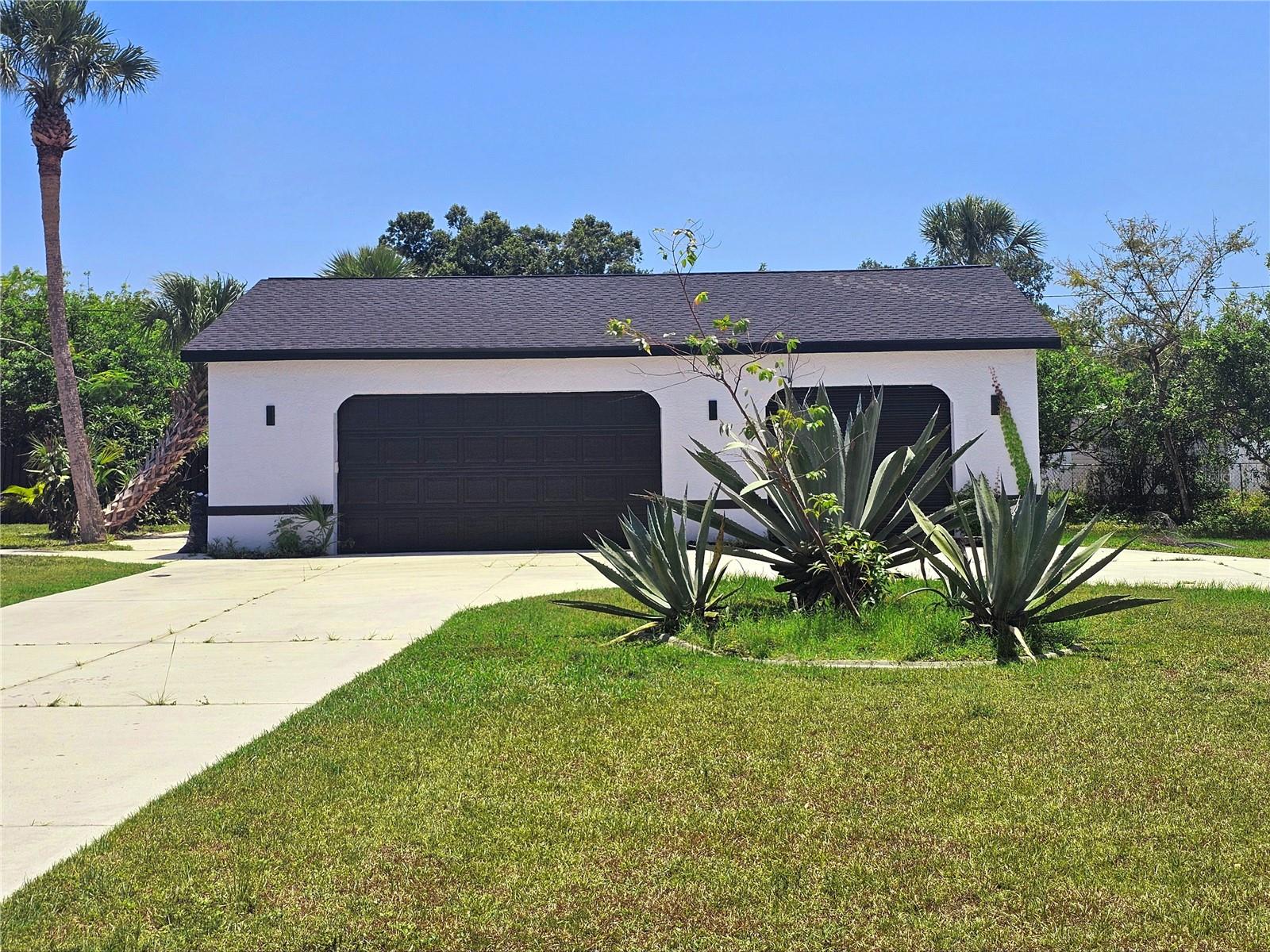 Image 41 of 55 For 20295 Lorenzo Avenue