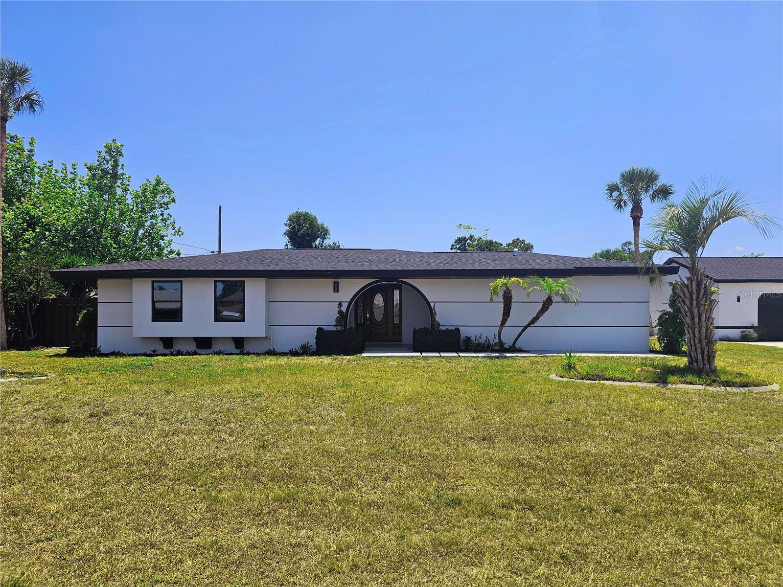Image 45 of 55 For 20295 Lorenzo Avenue