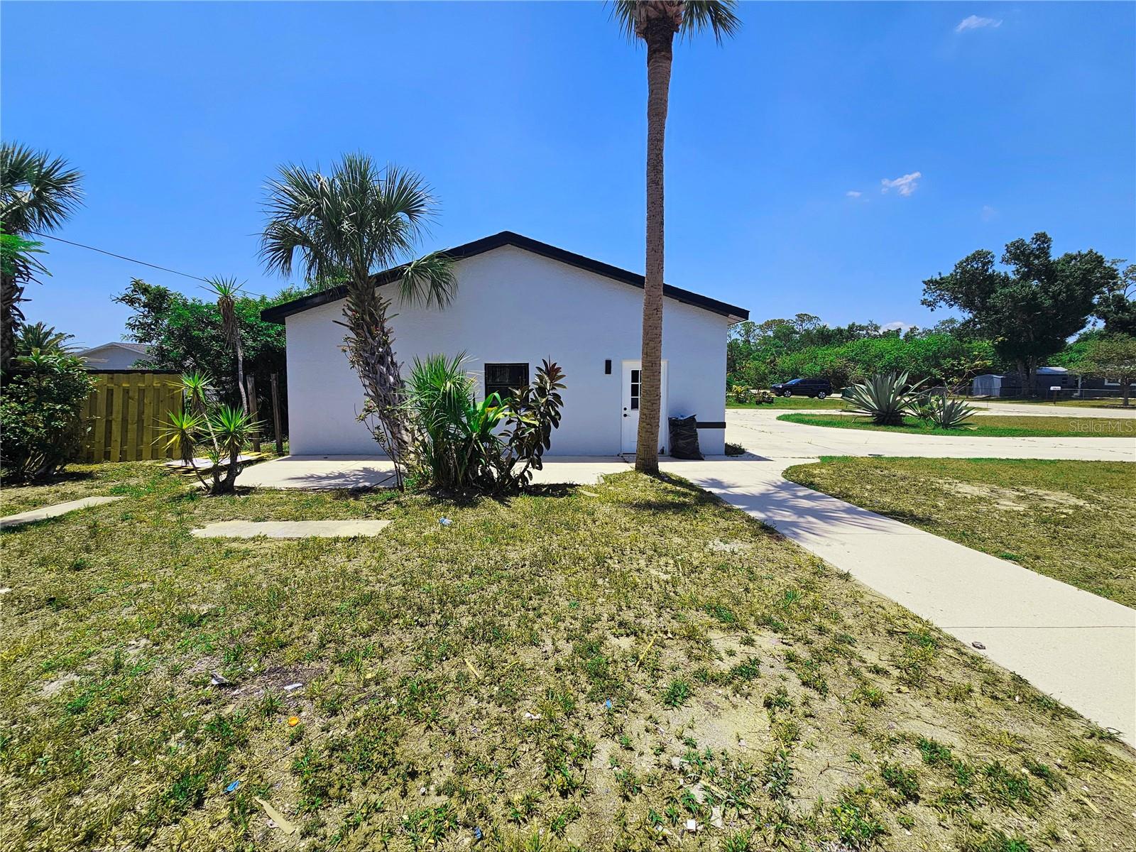 Image 50 of 55 For 20295 Lorenzo Avenue