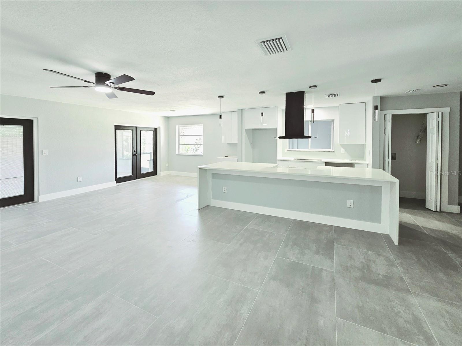 Image 8 of 55 For 20295 Lorenzo Avenue