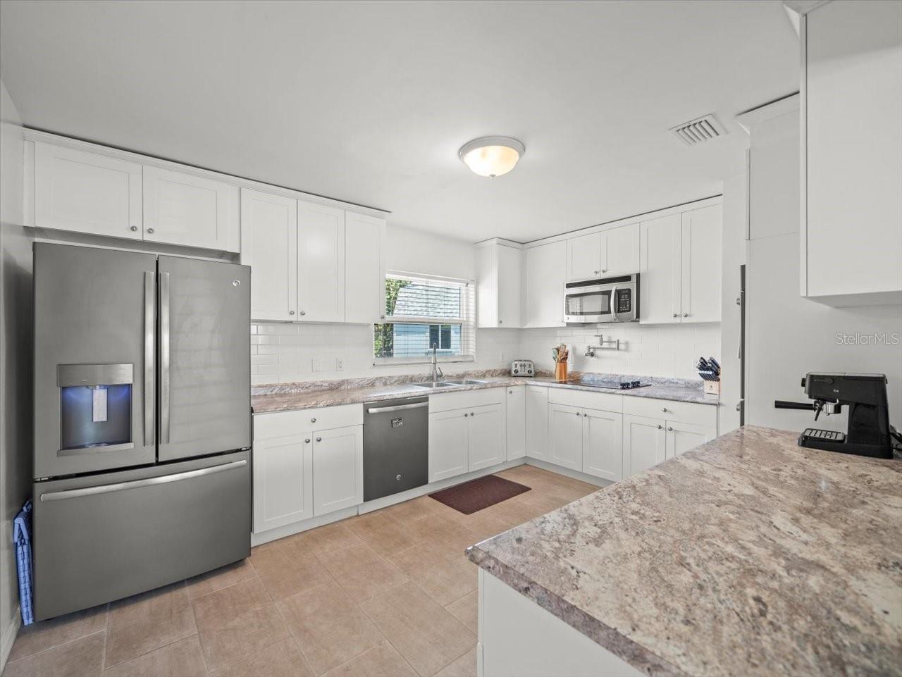 Image 11 of 61 For 4005 Coachman Avenue