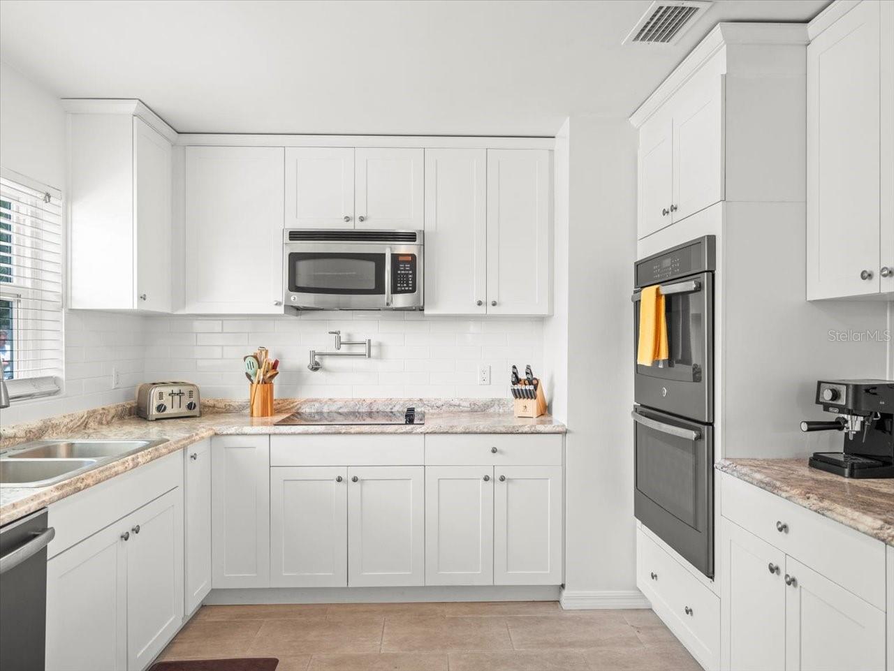 Image 12 of 61 For 4005 Coachman Avenue