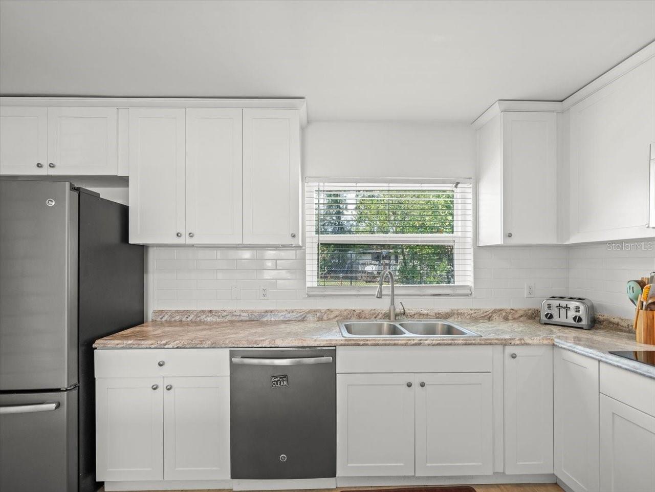Image 13 of 61 For 4005 Coachman Avenue