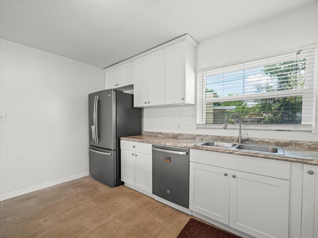 Image 16 of 61 For 4005 Coachman Avenue