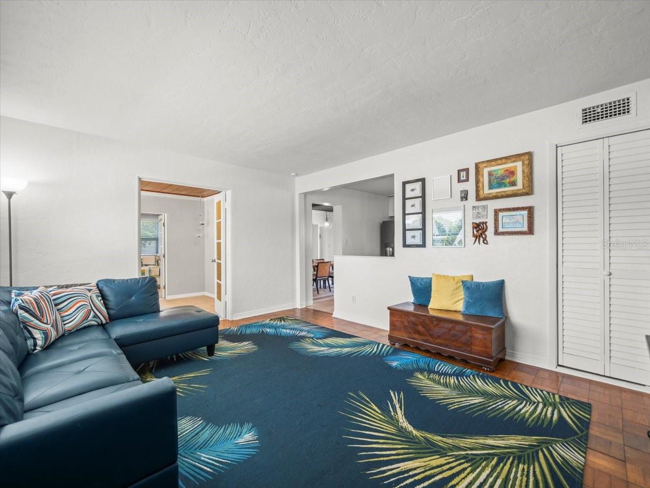 Image 2 of 61 For 4005 Coachman Avenue