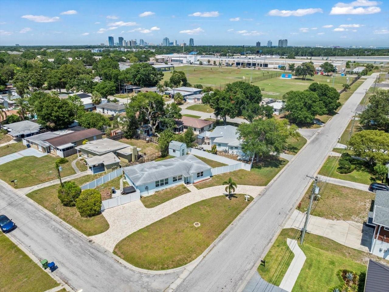 Image 49 of 61 For 4005 Coachman Avenue