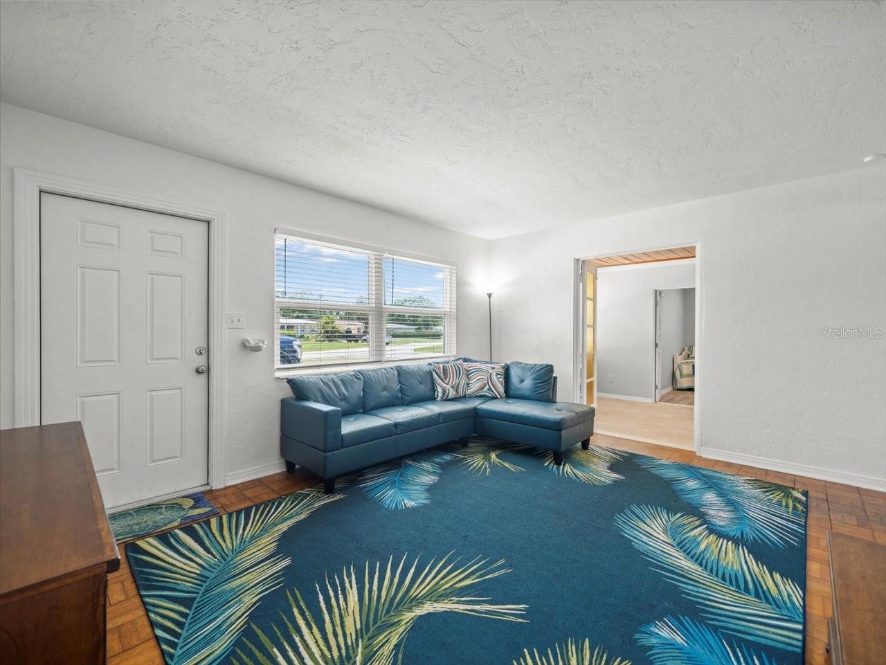 Image 7 of 61 For 4005 Coachman Avenue