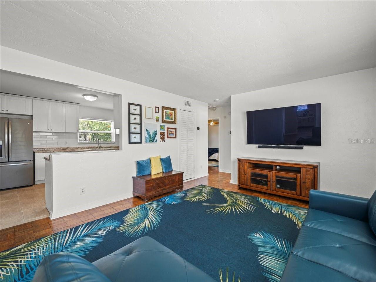 Image 9 of 61 For 4005 Coachman Avenue