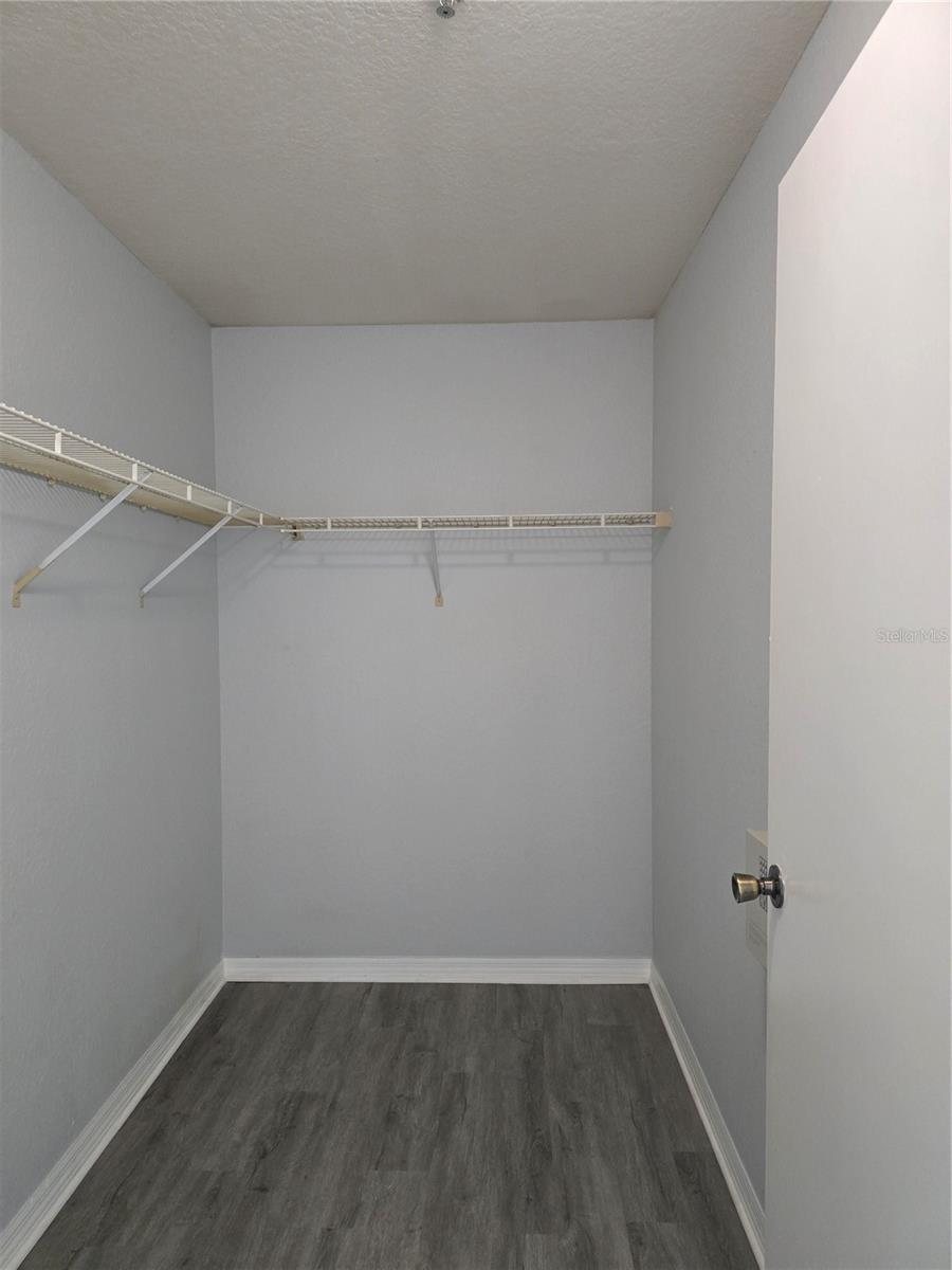 Listing photo id 20 for 12912 Arbor Isle Drive 204